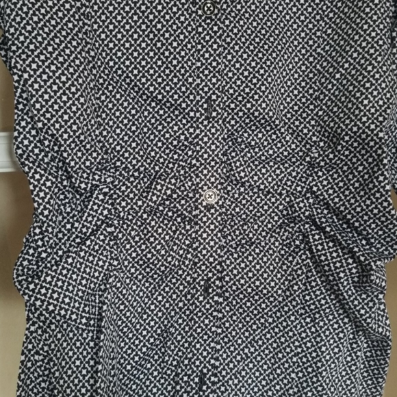 Breezy Blouse - Picture 4 of 4